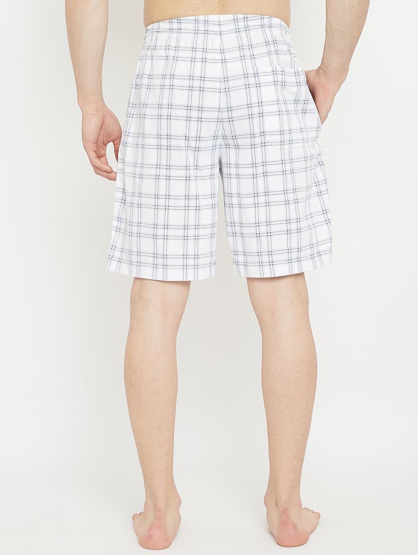 white checkered shorts - 17657031 - Zoom Image - 4
