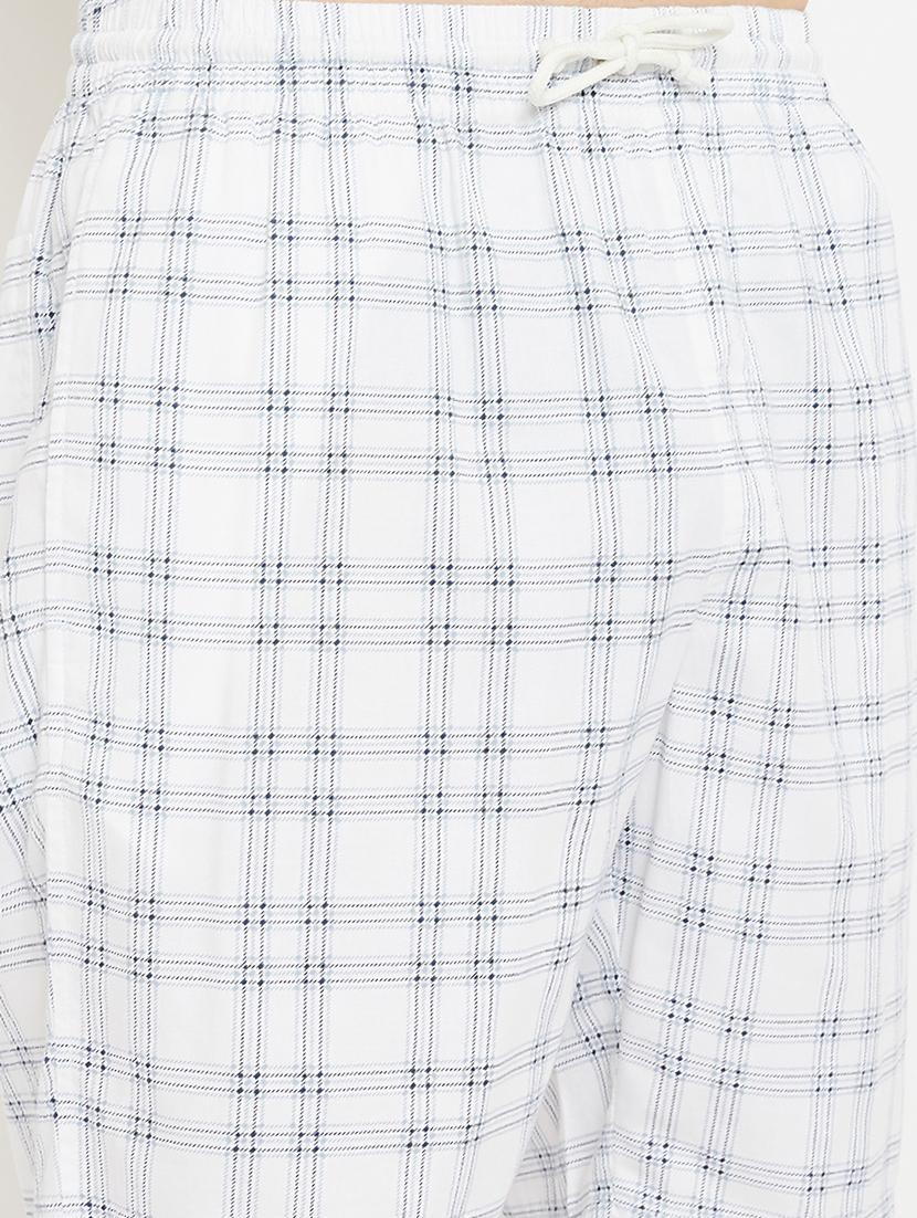 white checkered shorts - 17657031 - Zoom Image - 6
