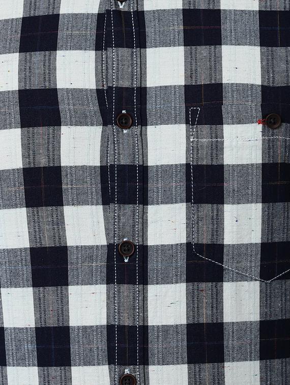 white checkered casual shirt - 17659771 - Zoom Image - 5