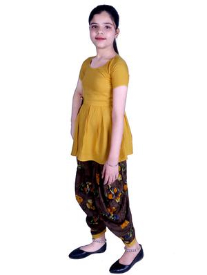 yellow rayon suit set - 17666559 - Standard Image - 4