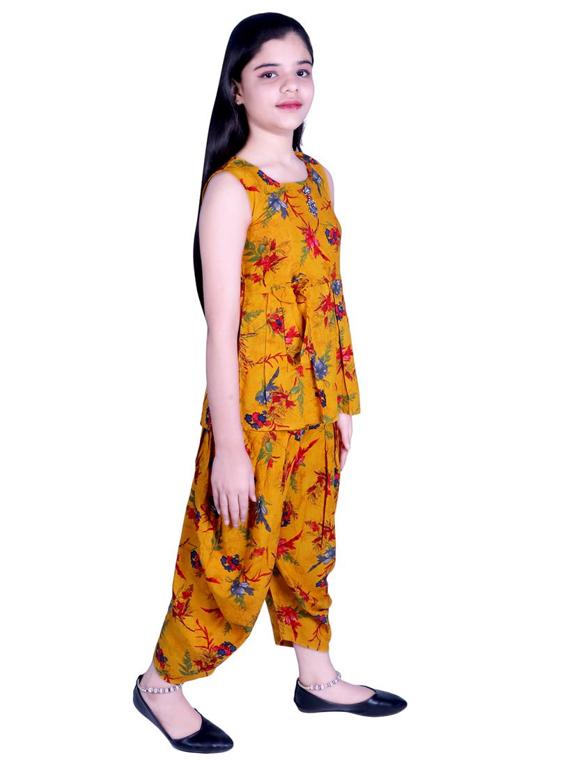 yellow rayon suit set - 17666572 - Zoom Image - 1