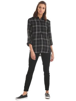 roll up sleeved checkered shirt - 17666969 - Standard Image - 4