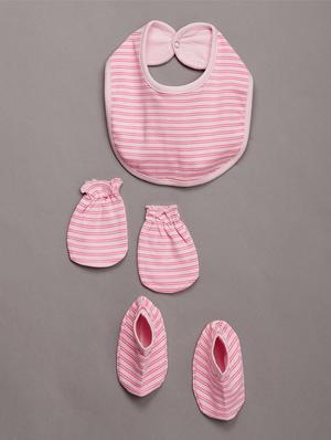 3 pcs set -bib, mittens & booties - 17667013 - Standard Image - 2