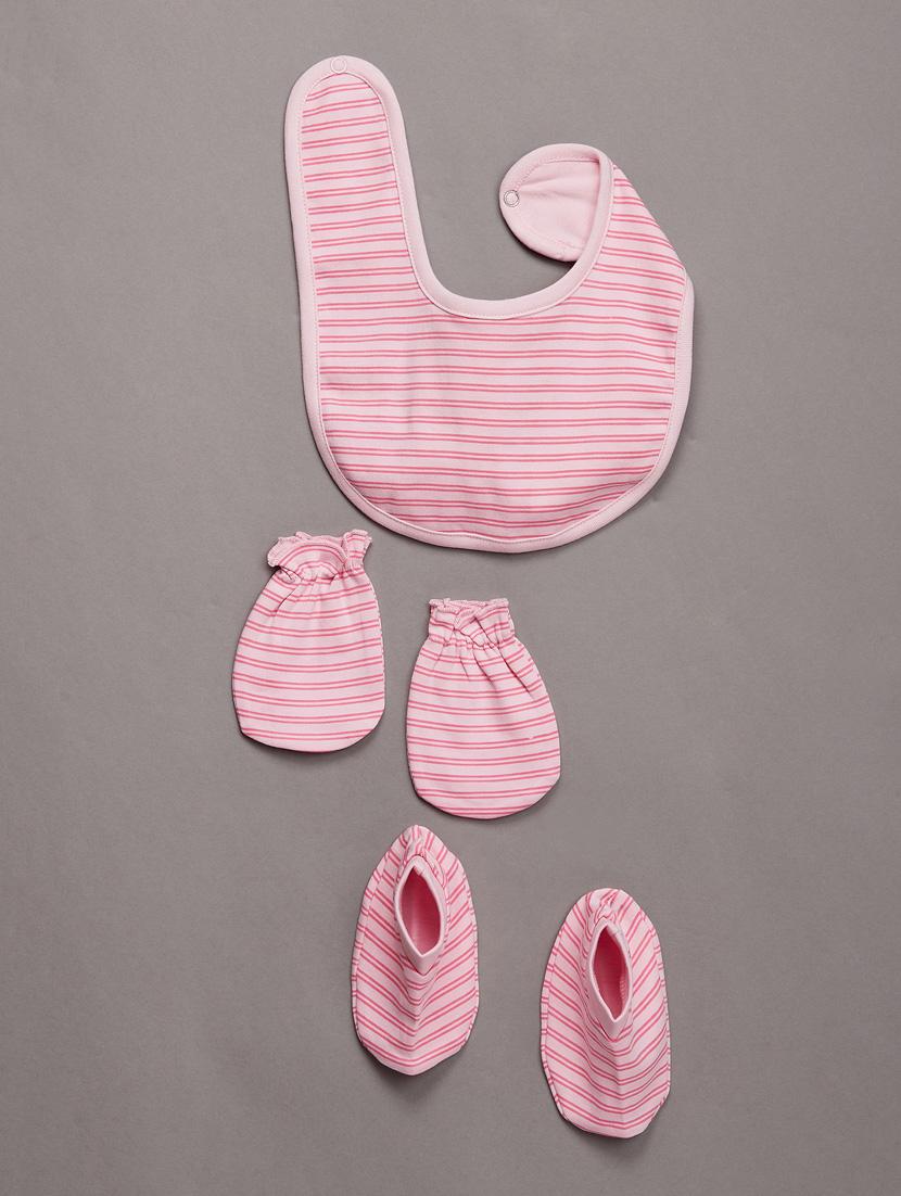 3 pcs set -bib, mittens & booties - 17667013 - Zoom Image - 1