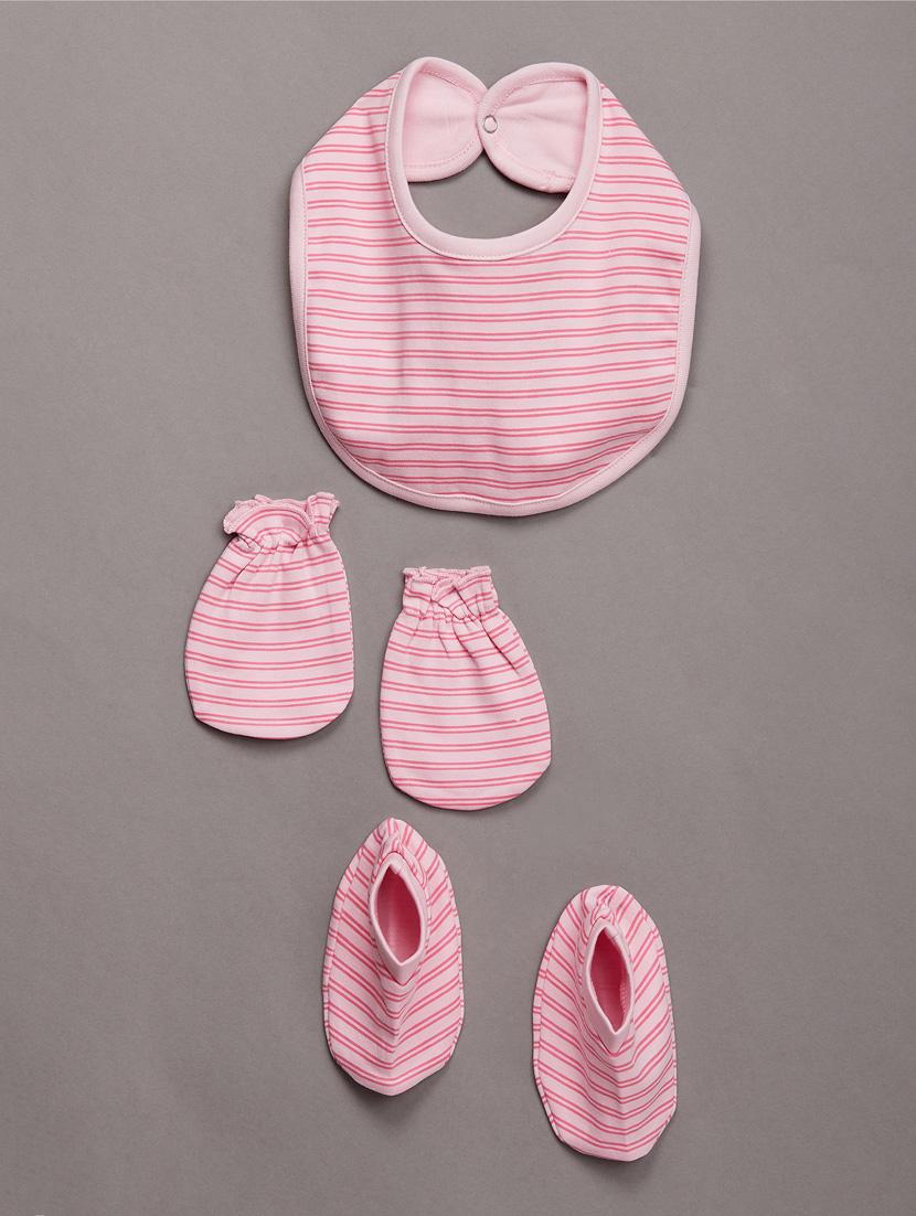3 pcs set -bib, mittens & booties - 17667013 - Zoom Image - 2