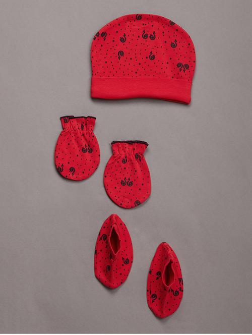 3 pcs set -bib, mittens & booties - 17667023 - Standard Image - 1