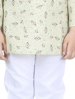 printed kurta pyjama set - 17667904 - Standard Image - 4