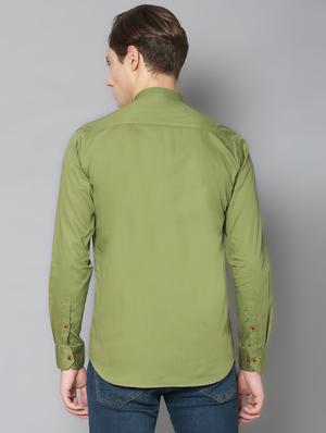 olive green solid casual shirt - 17668126 - Standard Image - 3