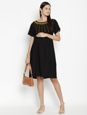 round neck solid maternity wear dress - 17669054 - Standard Image - 4