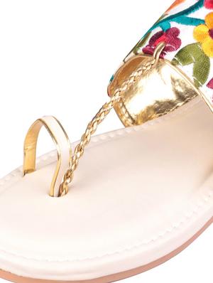 white leatherette ethnic kolhapuris - 17669088 - Standard Image - 8