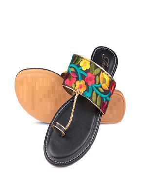 black leatherette ethnic kolhapuris - 17669089 - Standard Image - 4
