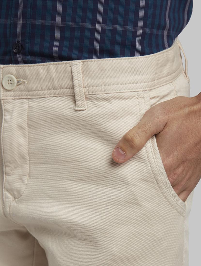 beige solid flat front casual trouser - 17670113 - Zoom Image - 5
