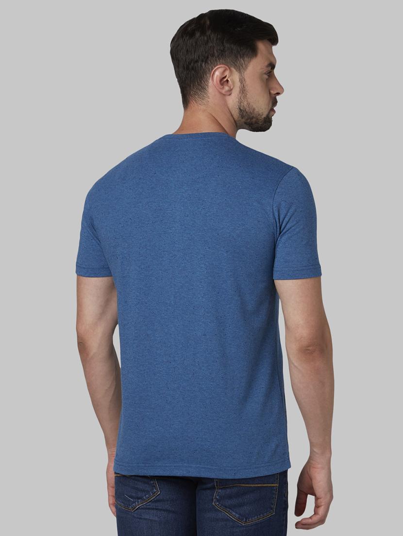blue solid t-shirt - 17670485 - Zoom Image - 3