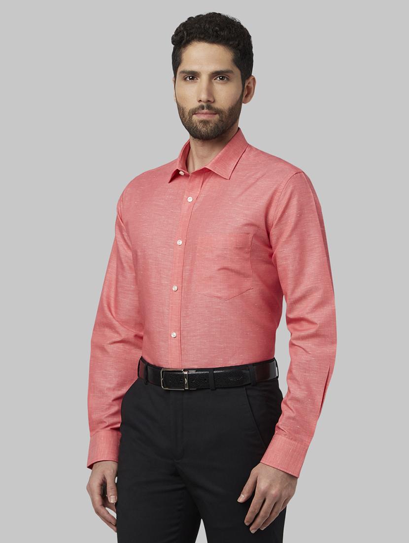 red solid formal shirt - 17670486 - Zoom Image - 2