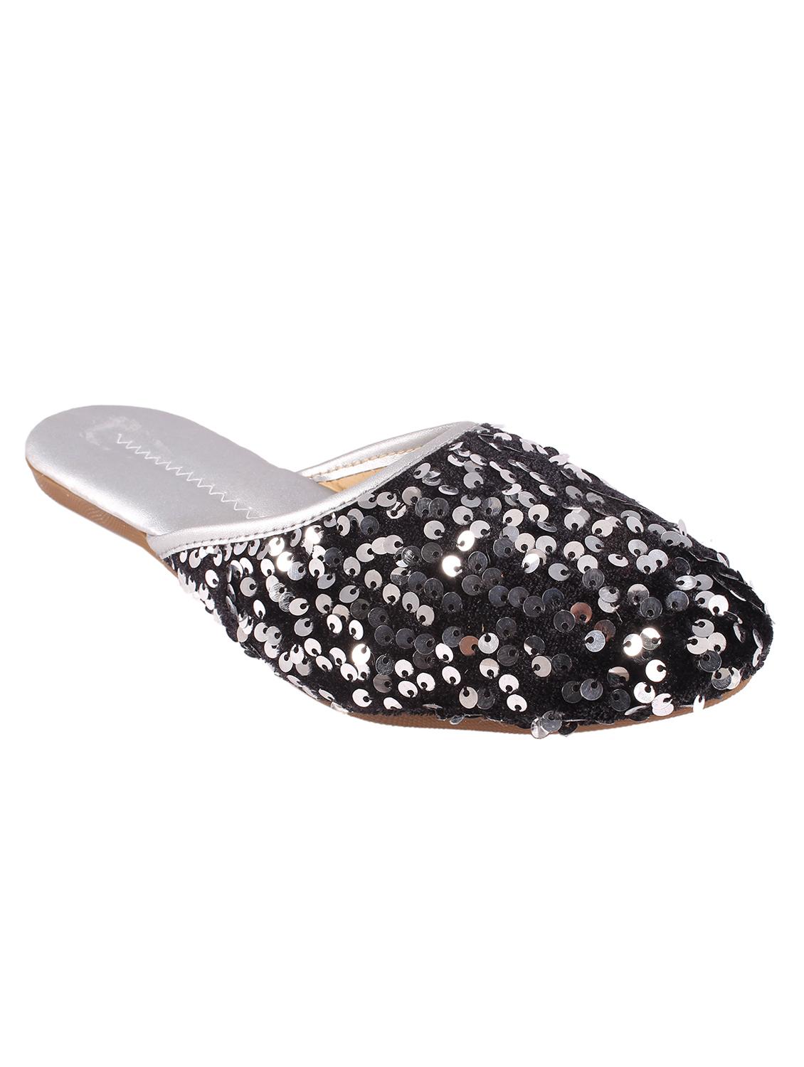 silver slip on mojari - 17673133 - Zoom Image - 1