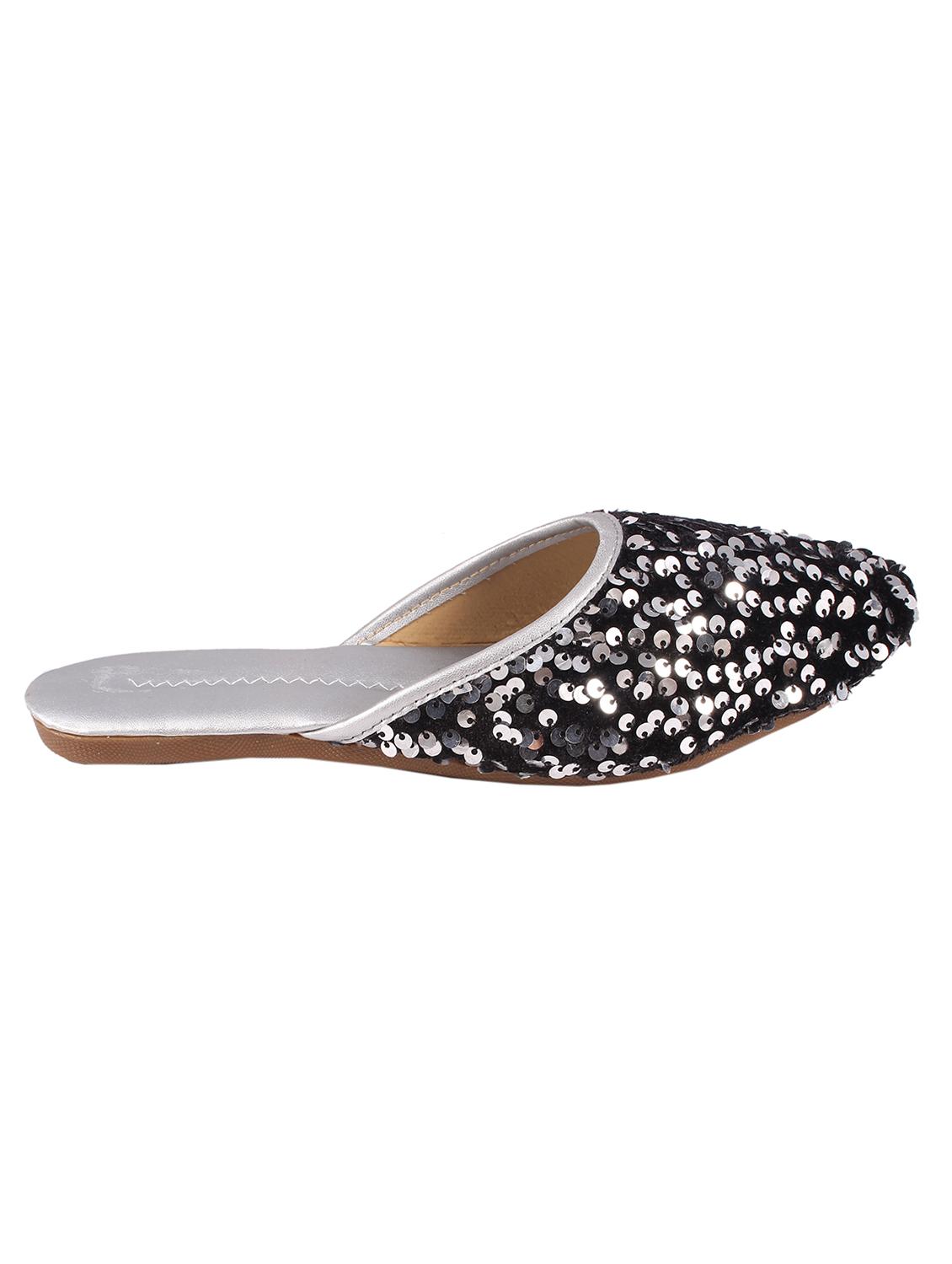 silver slip on mojari - 17673133 - Zoom Image - 2