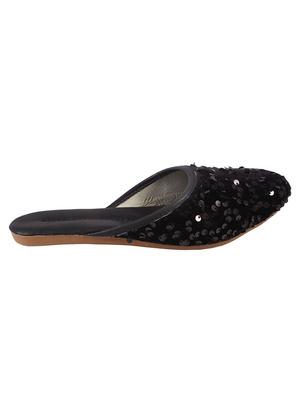 black slip on mojari - 17673134 - Standard Image - 2