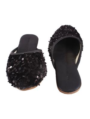 black slip on mojari - 17673134 - Standard Image - 3