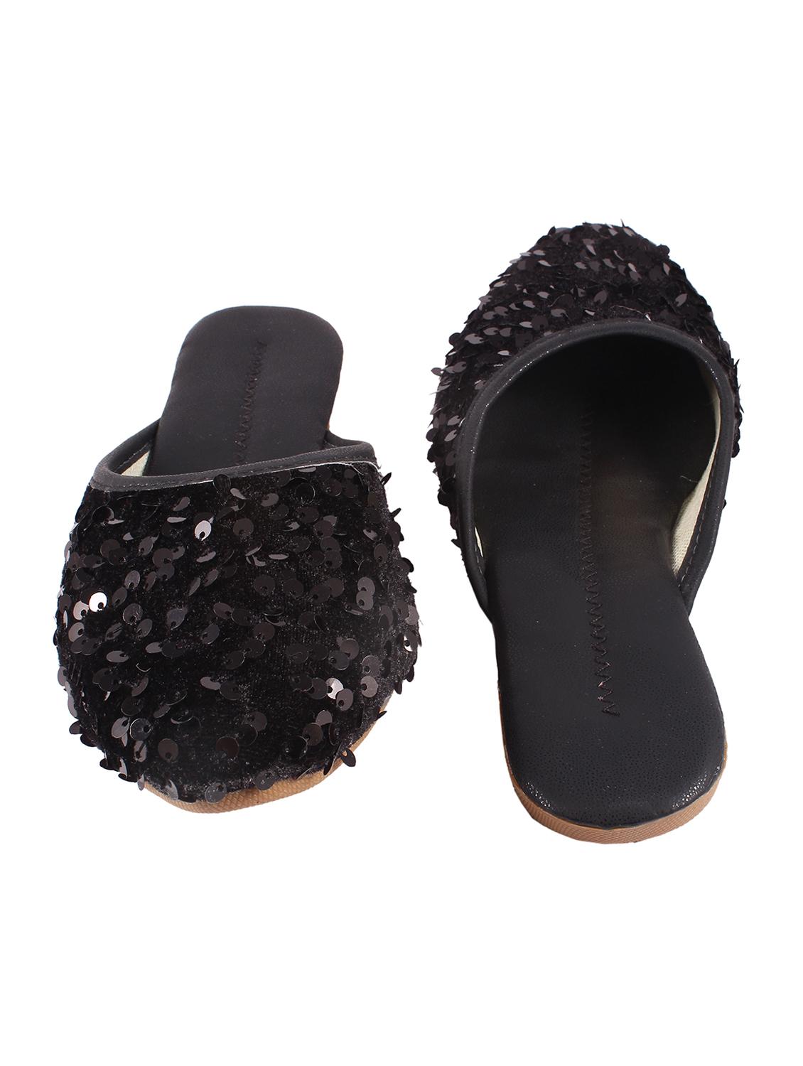 black slip on mojari - 17673134 - Zoom Image - 3