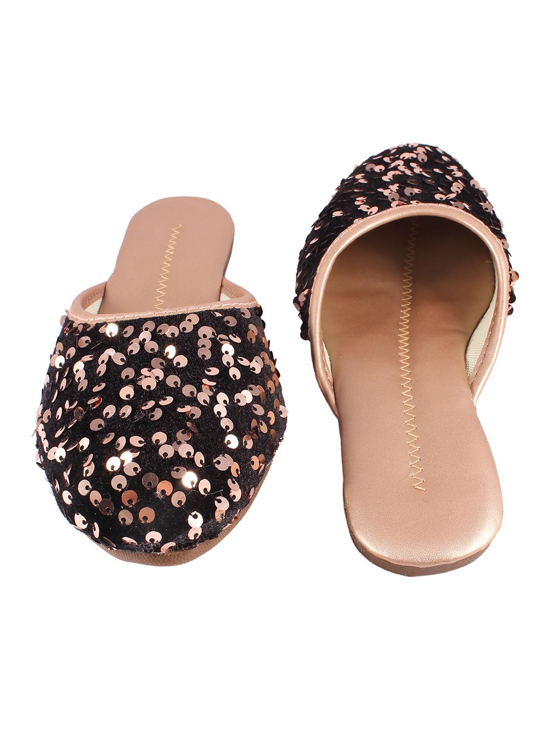 brown slip on jutis - 17673135 - Zoom Image - 3