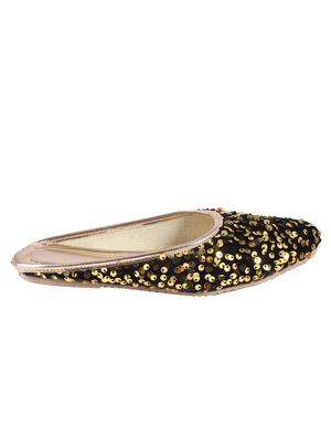 gold slip on jutis - 17673137 - Standard Image - 2