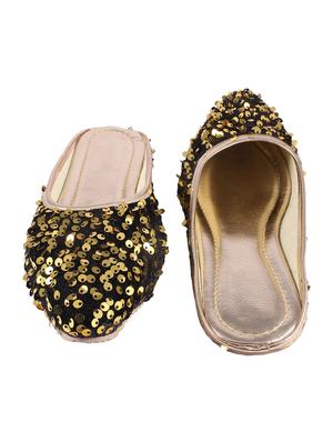 gold slip on jutis - 17673137 - Standard Image - 3