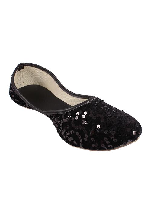 black slip on jutis - 17673142 - Standard Image - 1