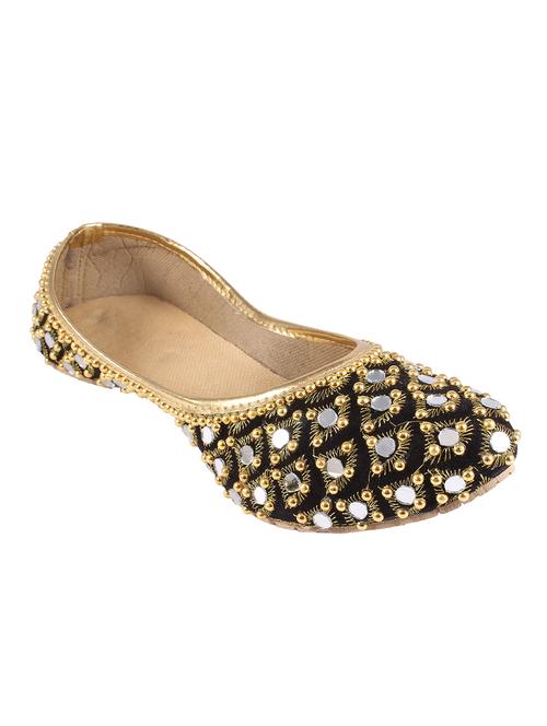 gold slip on jutis - 17673147 - Standard Image - 1