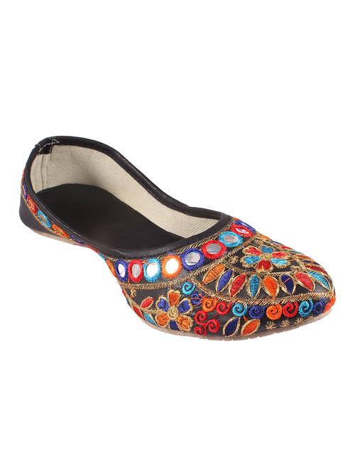 black slip on jutis - 17673152 - Standard Image - 1