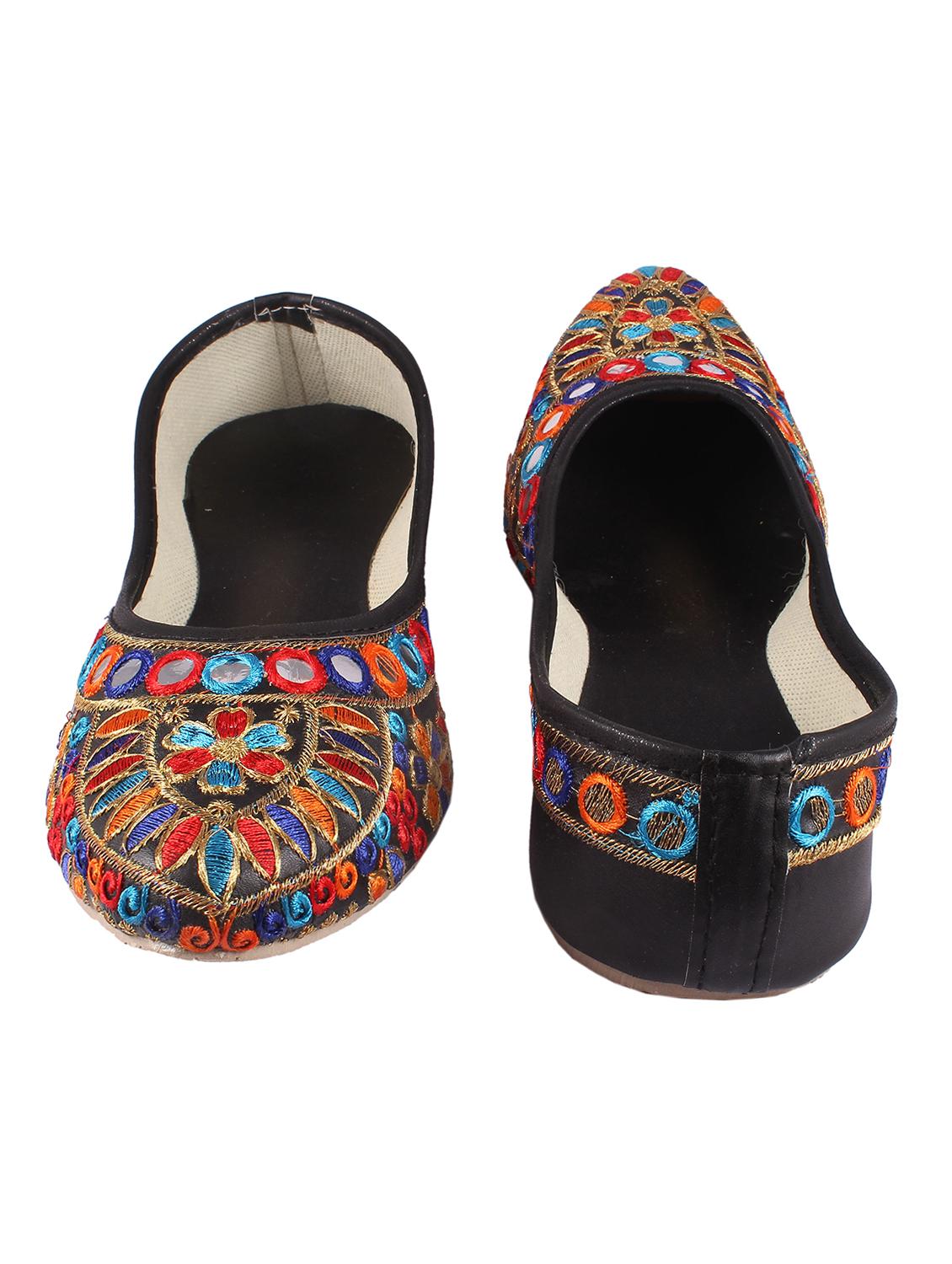 black slip on jutis - 17673152 - Zoom Image - 3