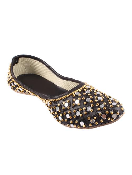 black slip on jutis - 17673155 - Standard Image - 1