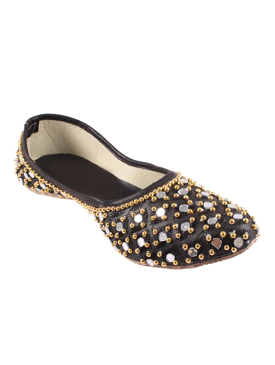 black slip on jutis - 17673155 - Zoom Image - 1