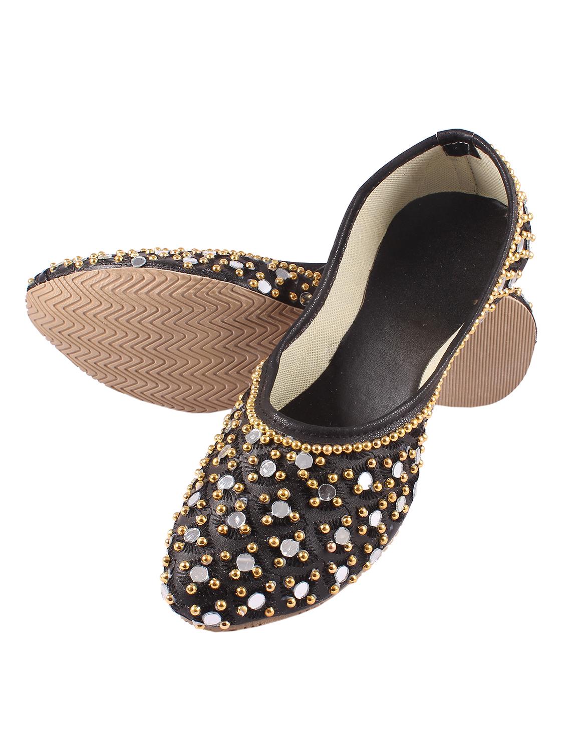 black slip on jutis - 17673155 - Zoom Image - 4