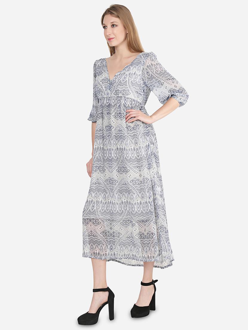 v-neck printed flared dress - 17673174 - Zoom Image - 2