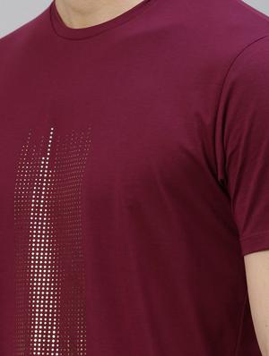 maroon chest print t-shirt - 17675341 - Standard Image - 5