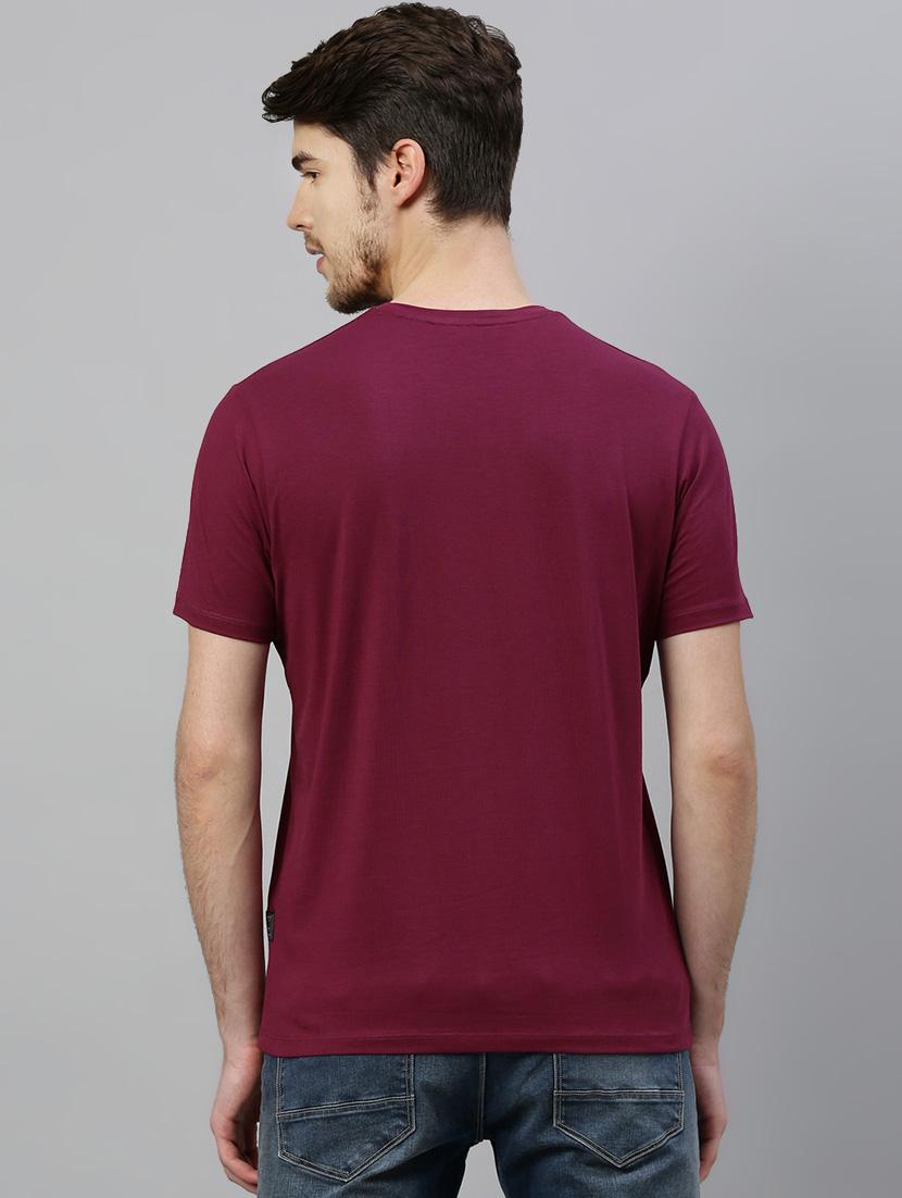 maroon chest print t-shirt - 17675341 - Zoom Image - 3