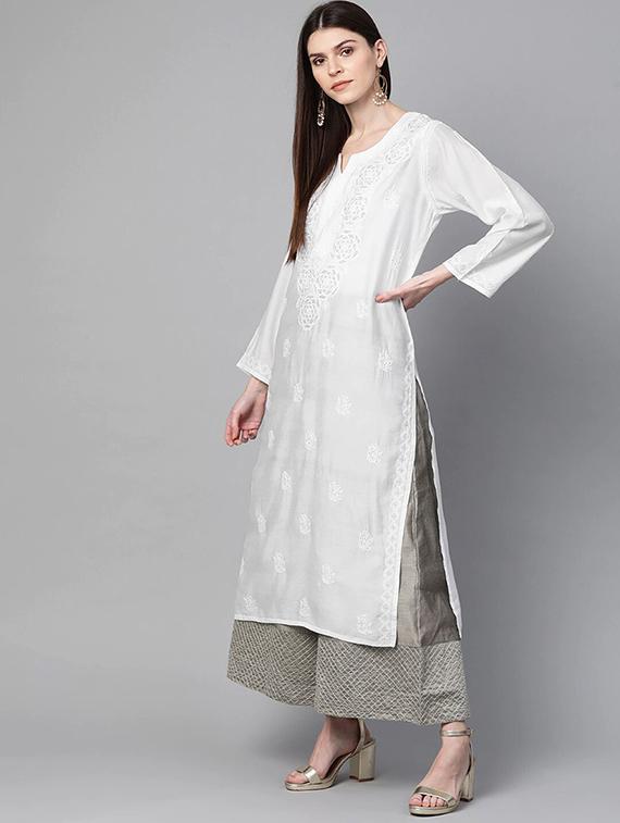 ada hand-embroidered white chikankari kurta - 17683797 - Zoom Image - 2
