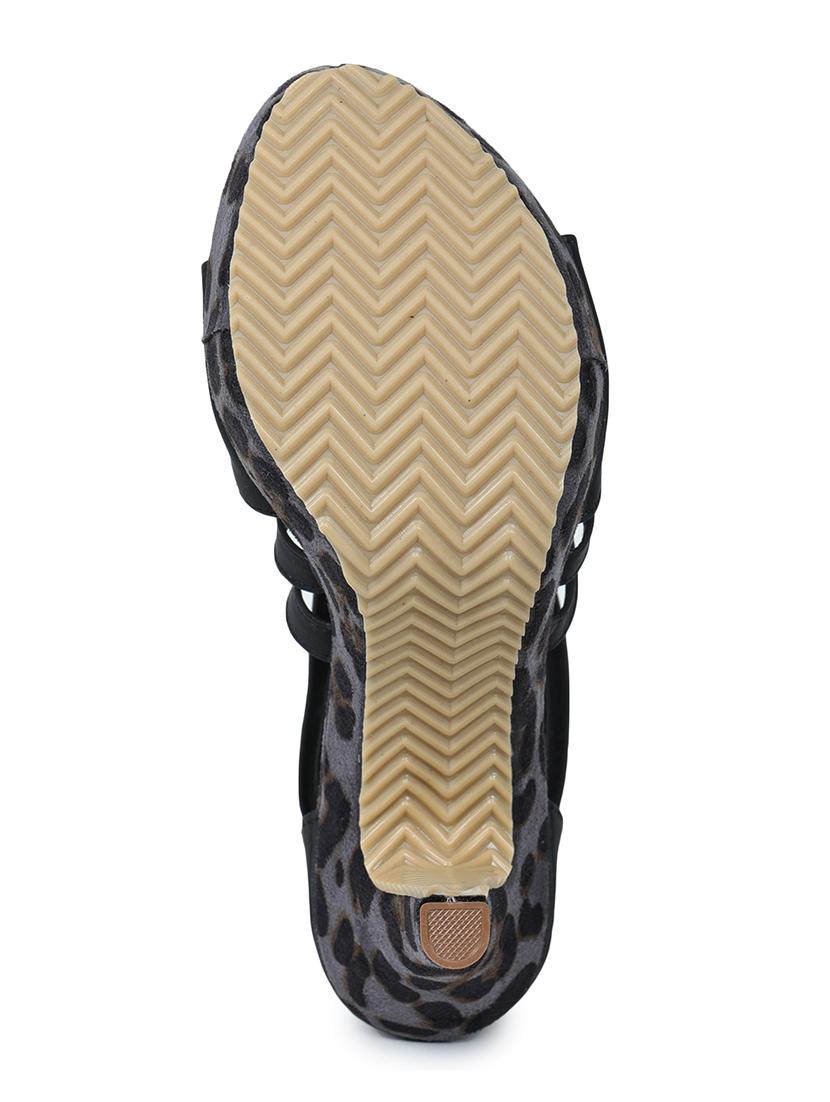 black closed back sandal - 17683802 - Zoom Image - 4