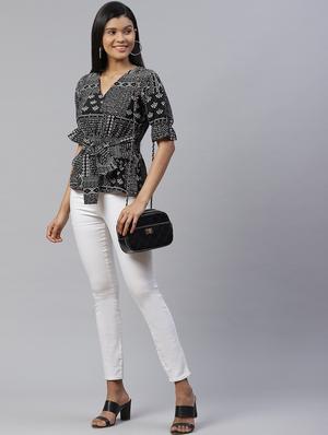 tie front printed wrap top - 17685069 - Standard Image - 4