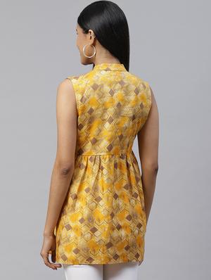 mandarin neck geometric top - 17685072 - Standard Image - 3