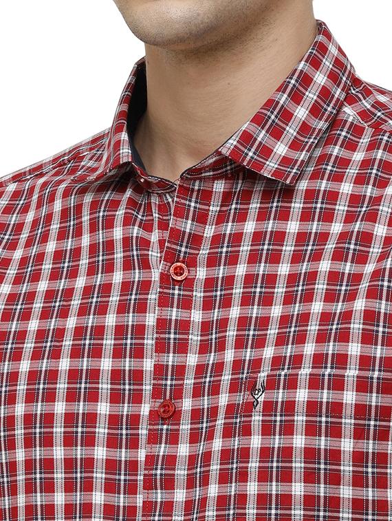 red checkered casual shirt - 17686904 - Zoom Image - 5