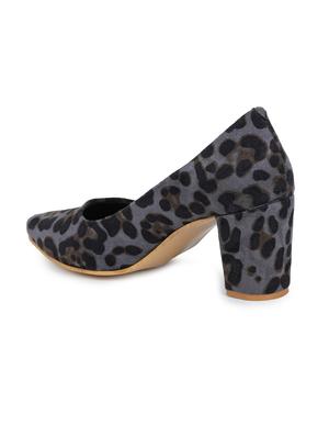 gray slip on pump - 17689434 - Standard Image - 3