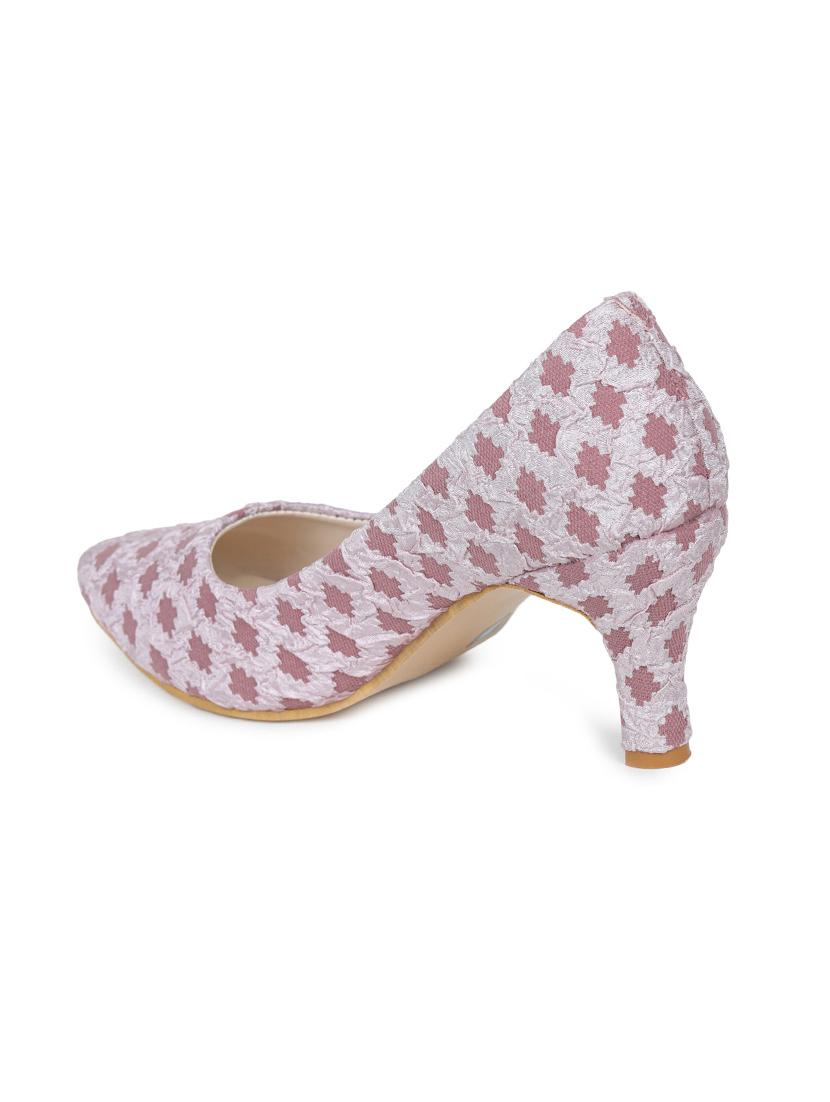 pink slip on pump - 17689441 - Zoom Image - 3