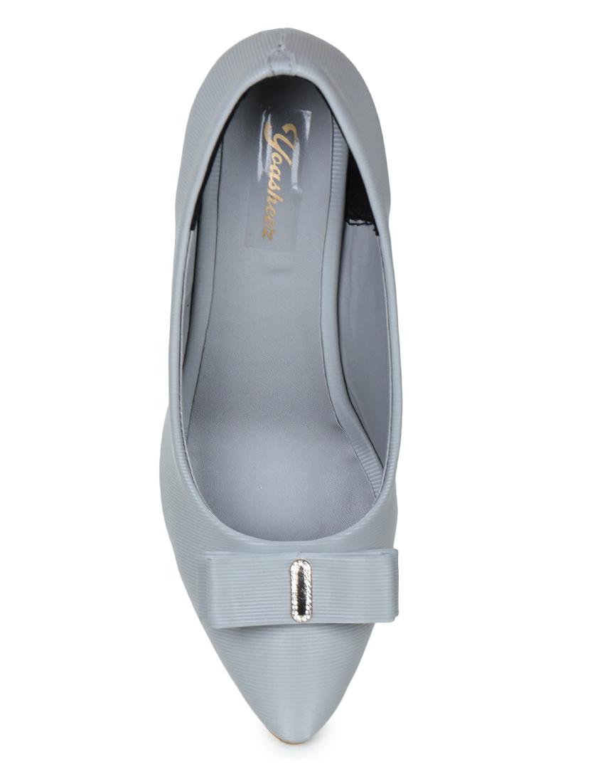 grey slip on pump - 17689450 - Zoom Image - 4