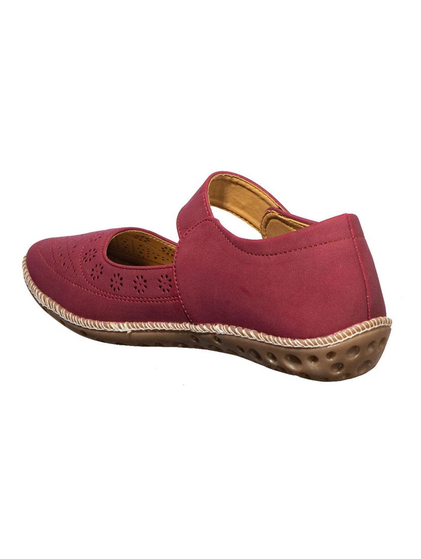 maroon back strap casual shoe - 17690659 - Zoom Image - 3