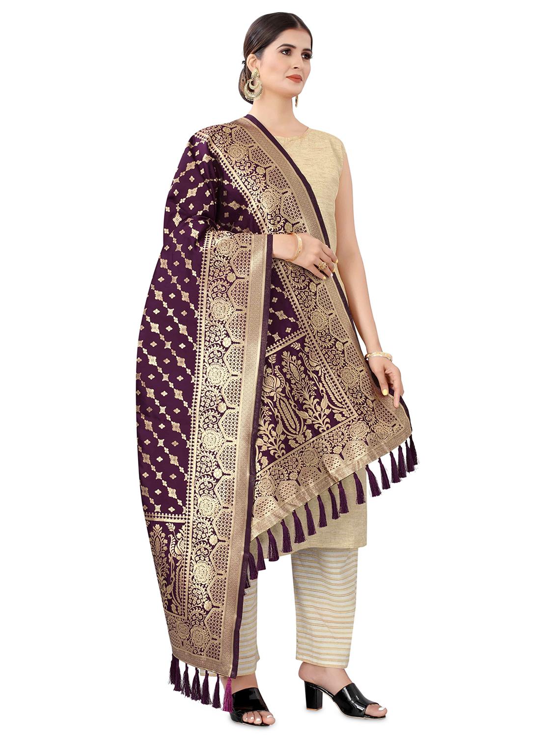 burgundy silk banarasi dupatta - 17690775 - Zoom Image - 2