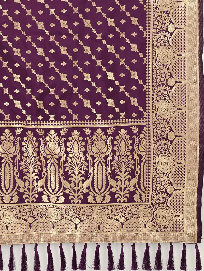 burgundy silk banarasi dupatta - 17690775 - Zoom Image - 4