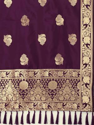 burgundy silk banarasi dupatta - 17690782 - Standard Image - 4
