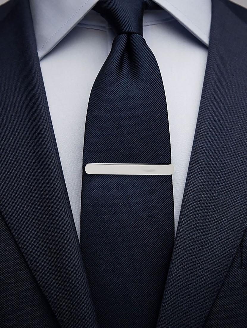 silver metal brooch - 17690981 - Zoom Image - 4