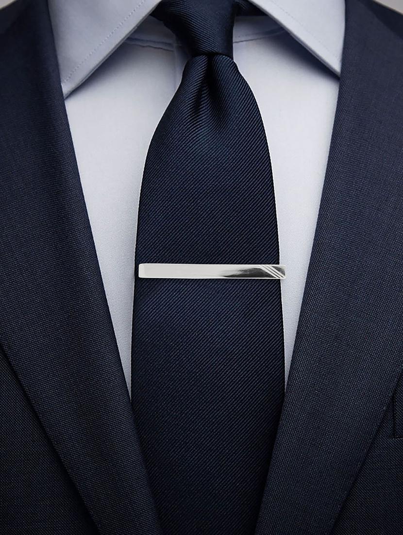 silver metal brooch - 17690991 - Zoom Image - 4
